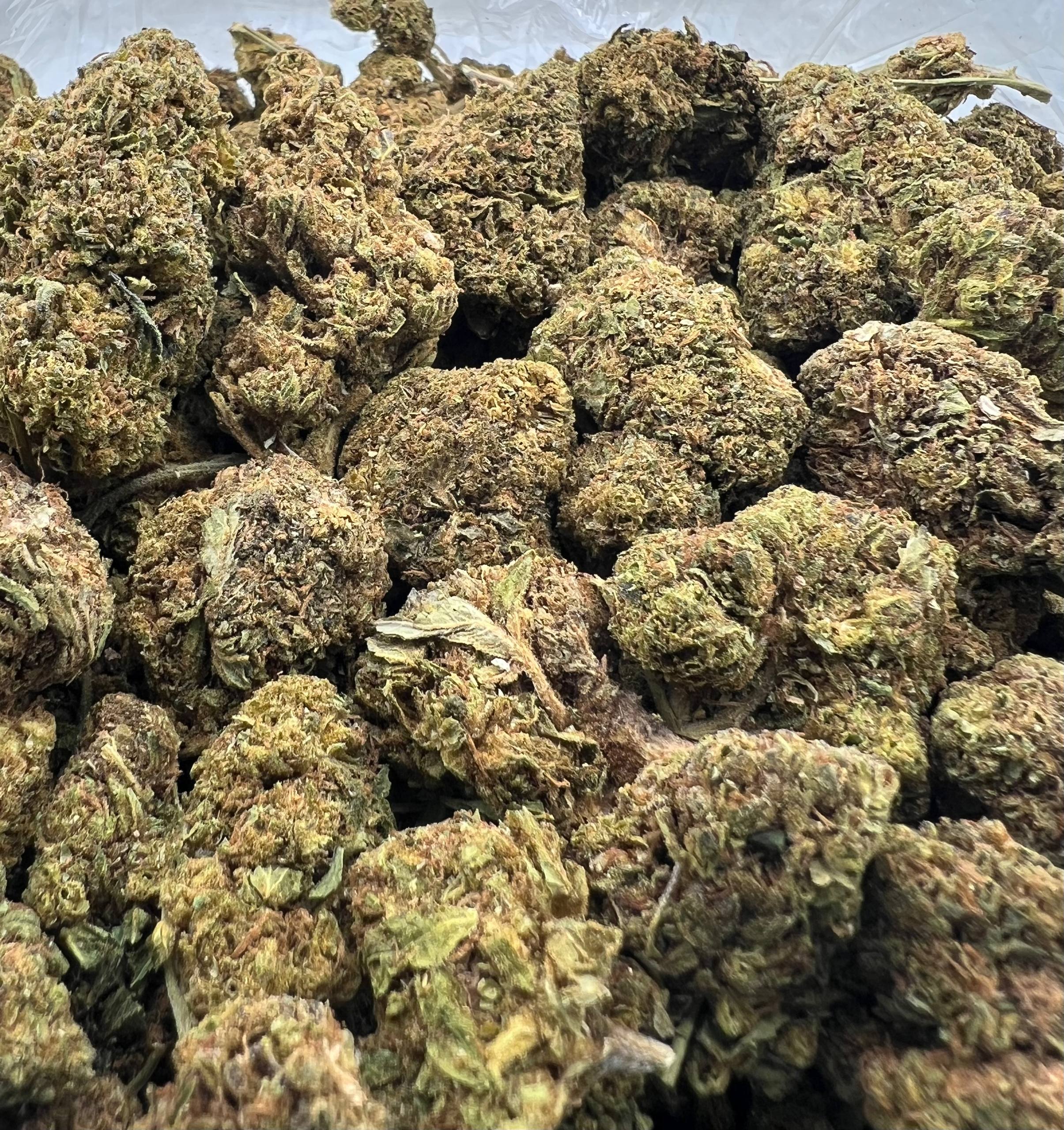 MOUNTAIN KUSH [350]